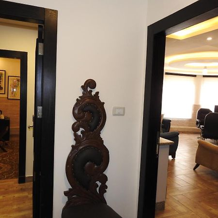 London Bridge Hotel Amman Esterno foto