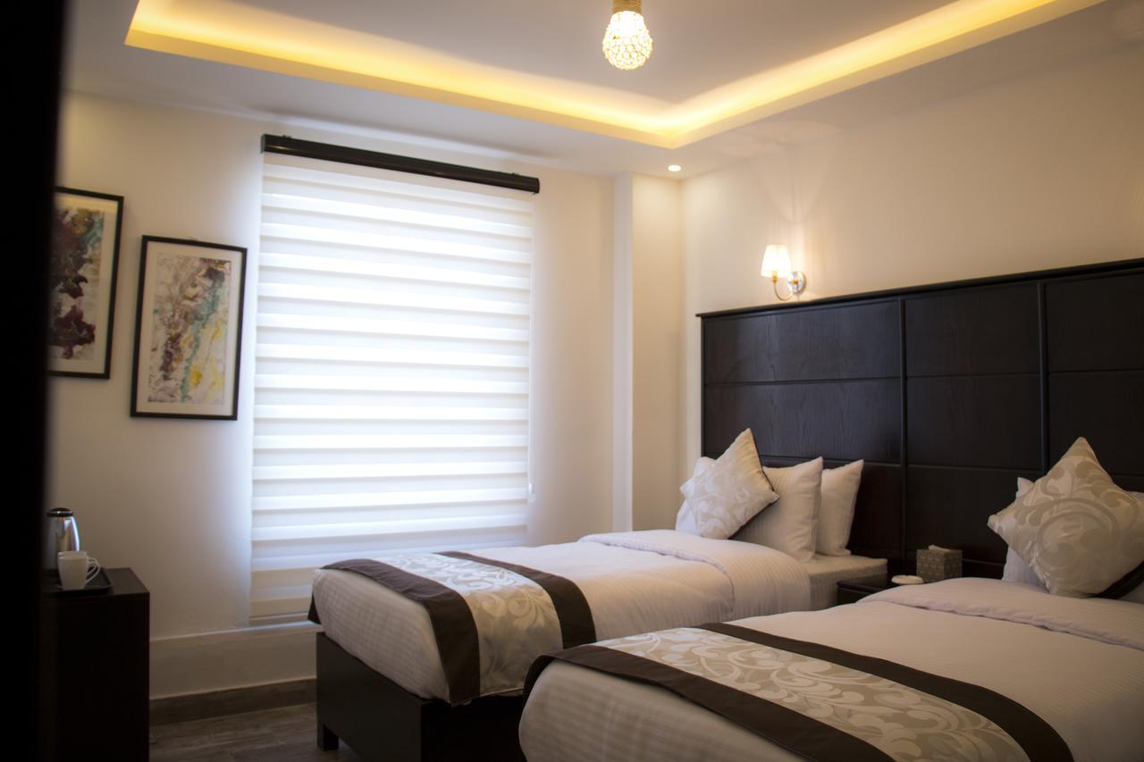 London Bridge Hotel Amman Esterno foto