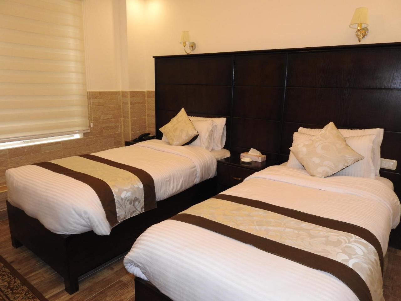 London Bridge Hotel Amman Esterno foto