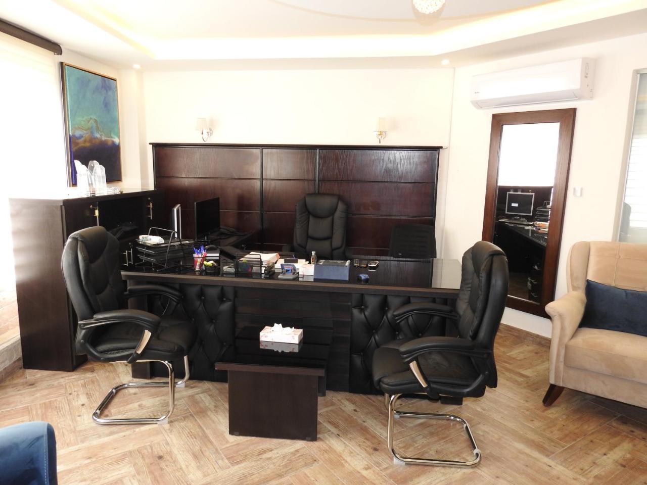London Bridge Hotel Amman Esterno foto